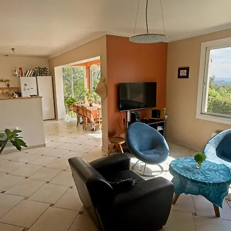 Amazing View ! Great House To Gather With Friends In Provence